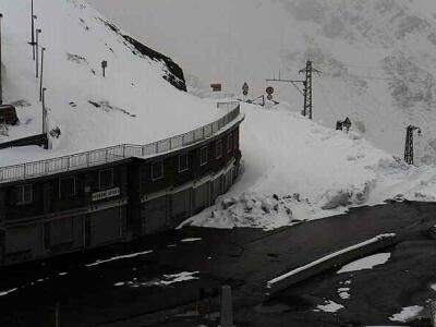 Webcam op top Passo Stelvio op 16-5-2012 klik voor actueel beeld van de top van de Stelvio pas